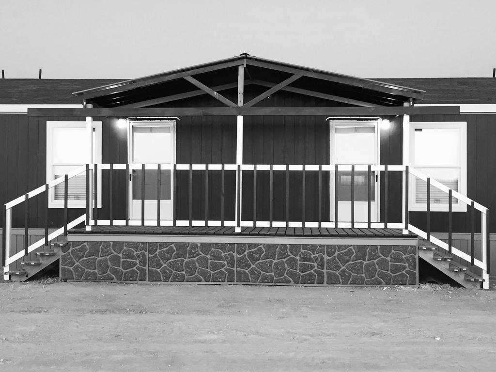 Grand Inn Big Lake Exterior photo